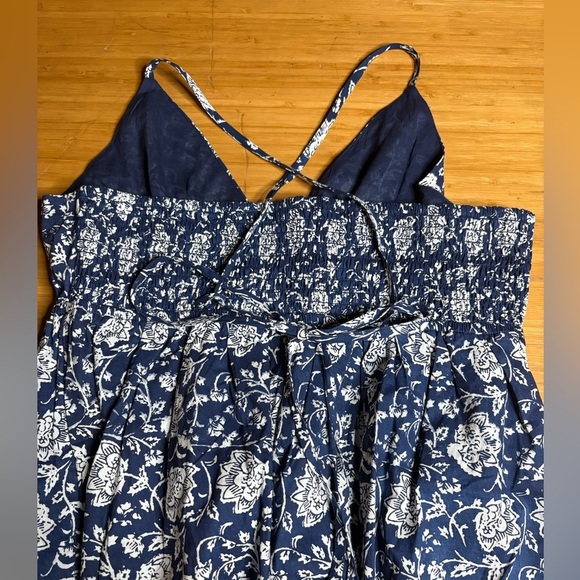 NWT Mon Coco- Mia Maxi in Color Indigo Floral. Size Medium - Picture 9 of 10